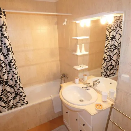 Condominio Do Mar Apartment *